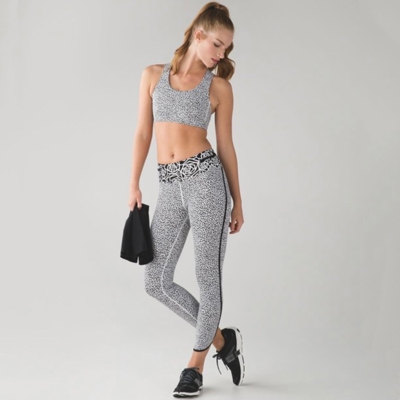 Lululemon Real Quick Running Tights, Black/White - Picture 9 of 9